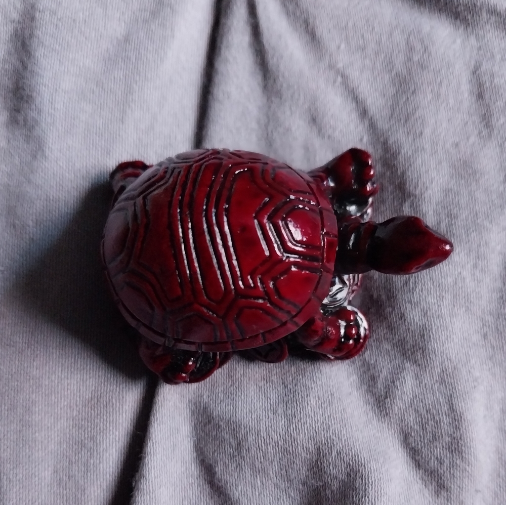 Red Stone turtle - Picture 3 of 4